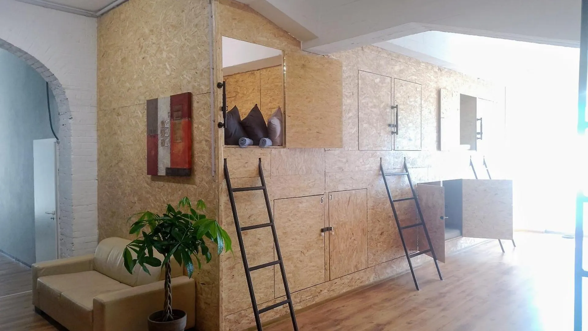 Budget Apt Dresden Trainstation Hotel