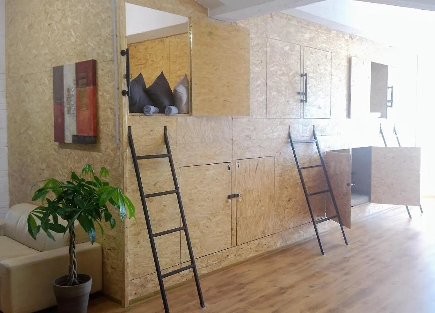 Budget Apt Dresden Trainstation Hotel